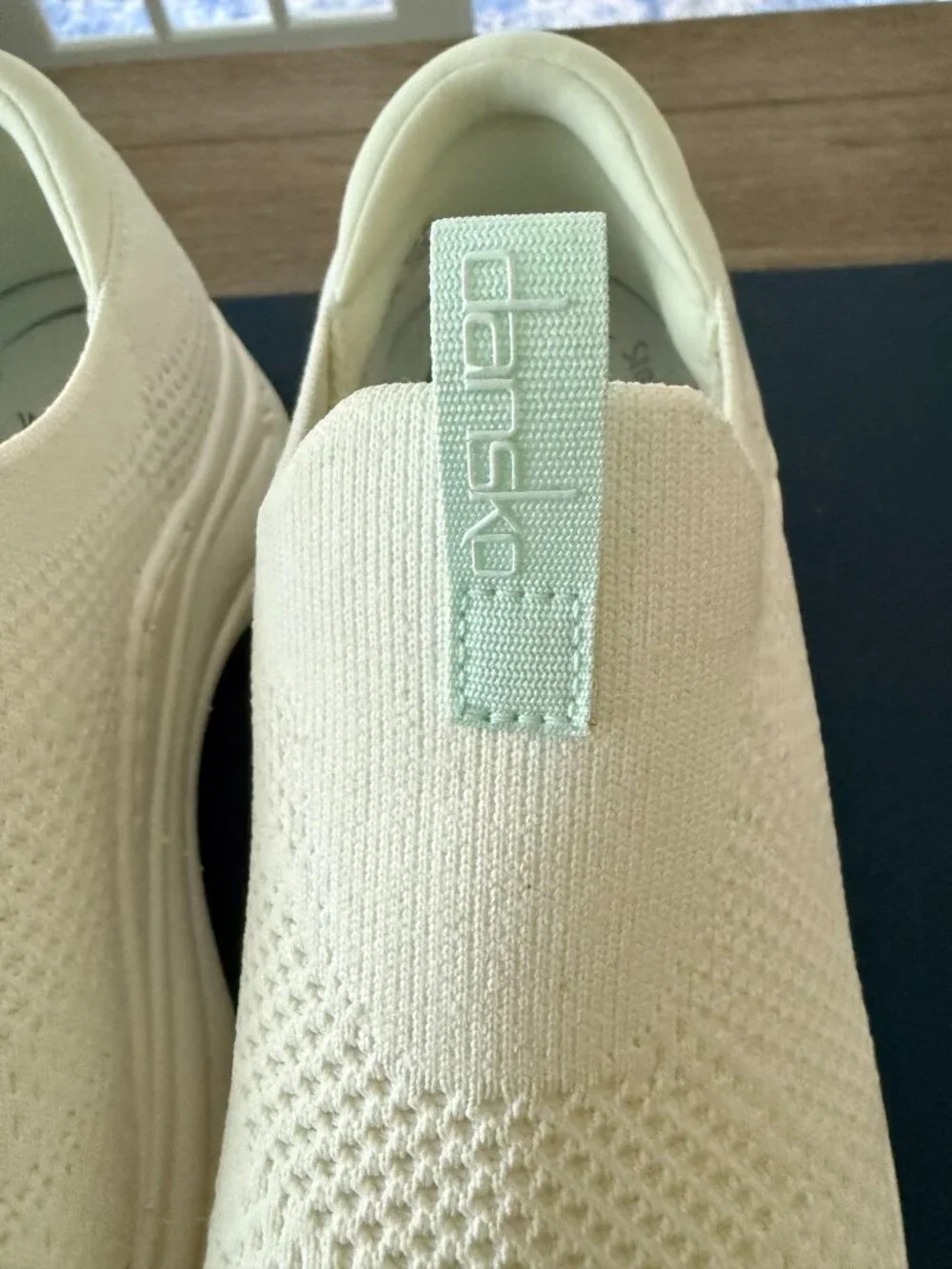 New Dansko Pep Knit Slip-On Shoe in White Size 40 (US 9.5-10) Without Box